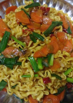 Foto resep Mie Kriting Goreng Pedes