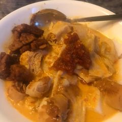 A picture of Lontong Sayur.
