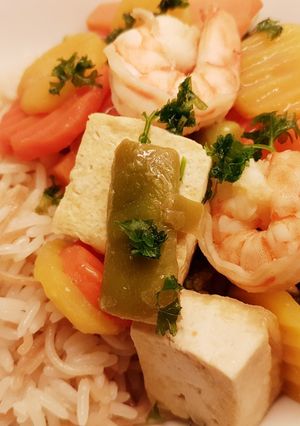 Foto principal de Salteado de Tofu con Verduras y Langostinos