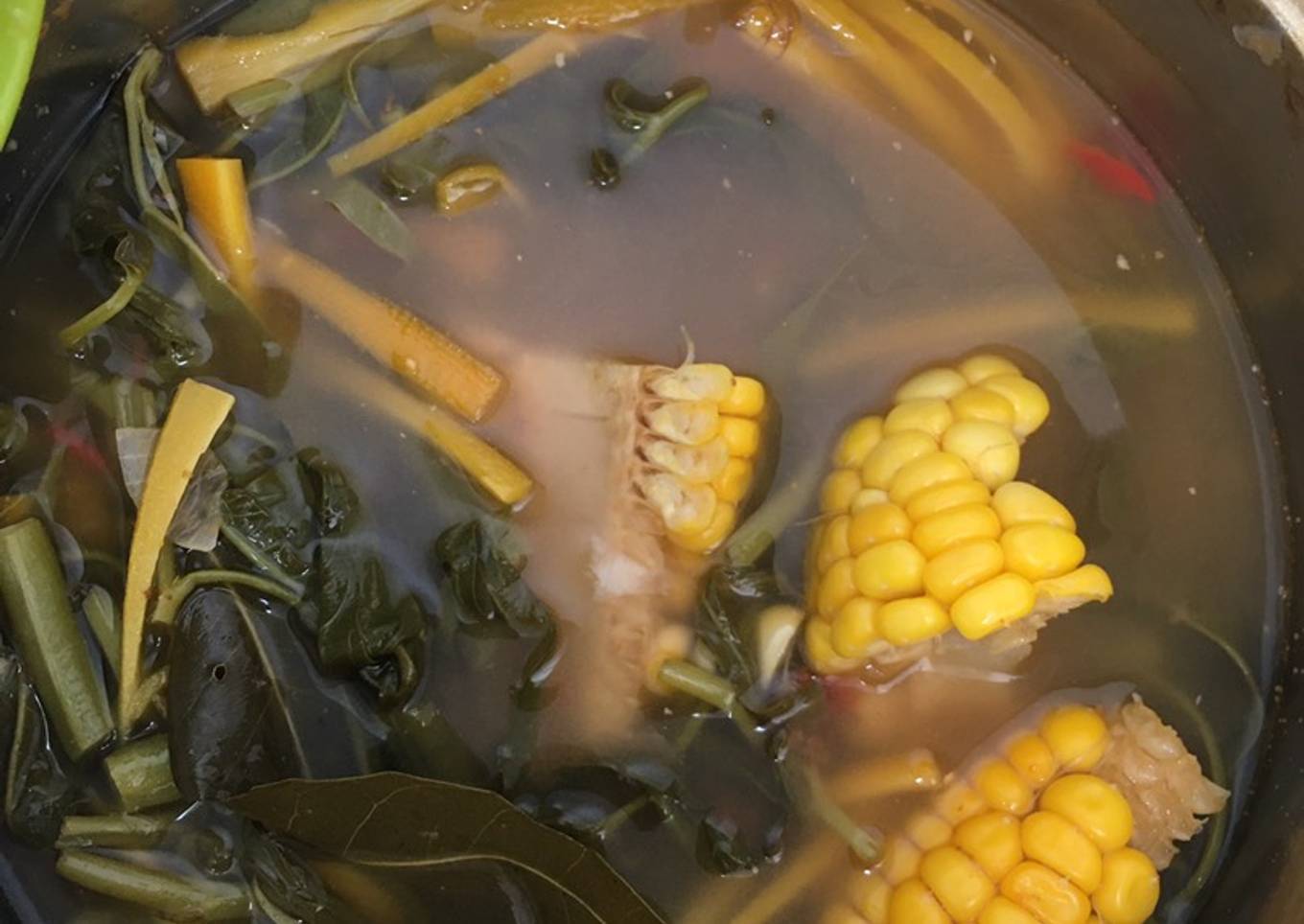 Sup sayur dengan asam jawa