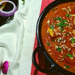 A picture of Shahi Paneer.