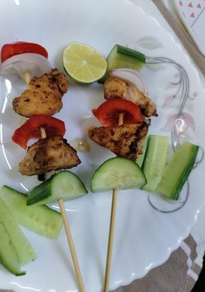 A picture of 3 colors Shashlik sticks.