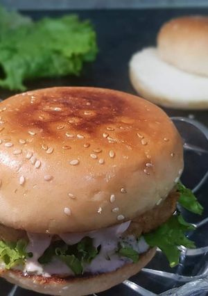 A picture of Chicken Patty Burger 🍔.