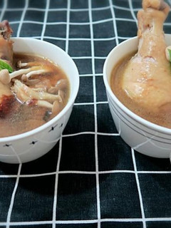 簡易版!日本超人氣暖身【洋蔥雞湯】 的食譜成品照片