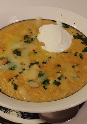 A picture of A Hearty Chicken Chili.