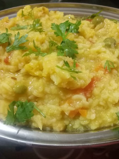 தால் கிச்சடி (Dal kichadi recipe in tamil) செய்முறை முக்கிய புகைப்படம்