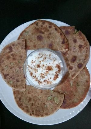 A picture of Gobhi stuff paratha.