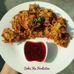 A picture of Lachha Pakora/Potato Fritters.