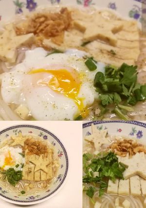 รูปของ 🍜ก๋วยจั๊บญวนไข่ลาวา🍳