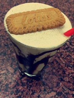 صورة لوصفة ميلك شيك لوتس 👅