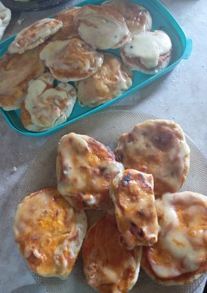 Una foto de Pizzetas con harina leudante 🍕