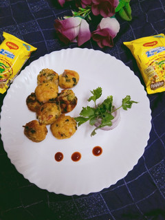 ভেজিটেবল ম্যাগি নুডলস বল(Vegetable Maggi noodles ball recipe in Bengali) রেসিপির প্রধান ছবি