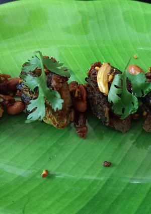 कारल्याच लोणच (karlyach lonche recipe in marathi) रेसिपी चे मुख्य फोटो 