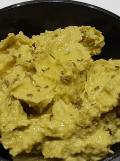 Una foto de Hummus de aguacate en la Thermomix