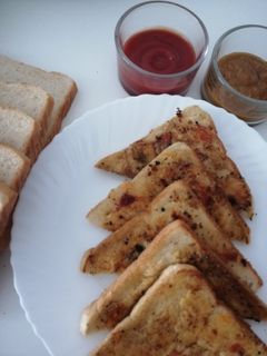 A picture of Upma sandwich.