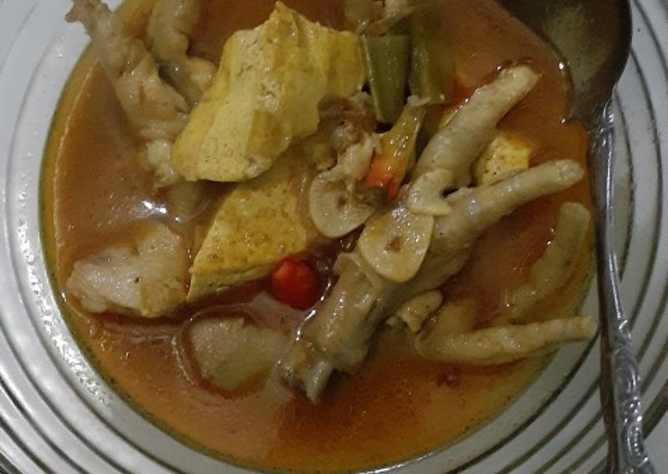Ceker bumbu kare + tahu