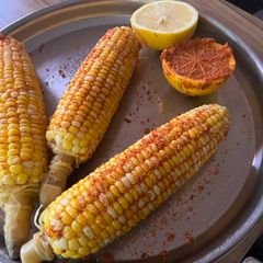 Rait wala bhutta (sand roasted corn) A picture of Rait wala bhutta (sand roasted corn).