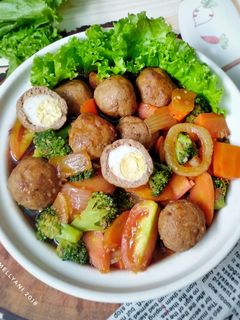 Foto resep Tumis bola bola daging sayuran