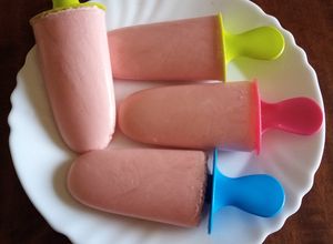 Foto principal de Polos de sandía y yogur griego