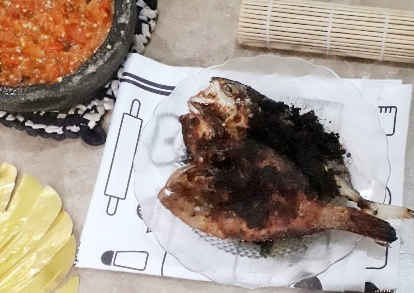 Gepuk ikan goreng dadakan