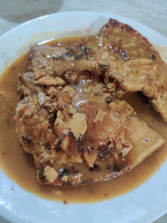 A picture of German-Style Pork Chops.