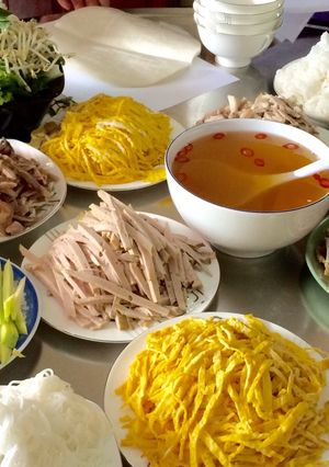 Hình của món Món cuốn tổng hợp cực ngon.