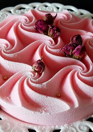 O poză a rețetei Mousse de trandafiri.