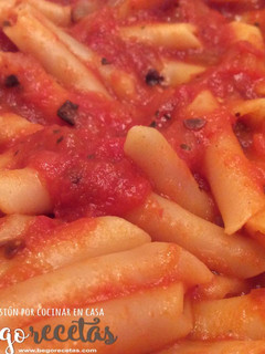 Una foto de Macarrones arrabiata