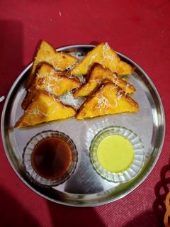 બ્રેડ પકોડા(Bread Pakoda Recipe in Gujarati) રેસીપી મુખ્ય ફોટો