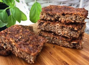 Foto principal de Barritas proteicas caseras de yogur, cacahuete y cereales