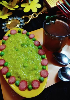 A picture of Oats Spinach Khichdi.