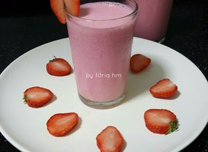 Foto resep Strawberry Lassi
