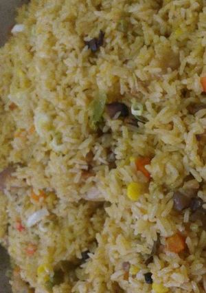 Una foto de Arroz con pollo a mi manera🐔