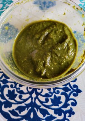 A picture of Green coriander chutney.