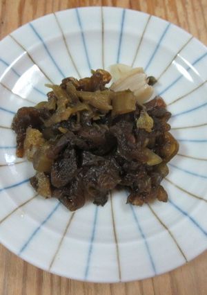 花椒煮雨來菇泡菜 的食譜成品照片