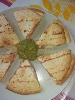 Una foto de Sincronizadas de jamón y queso
