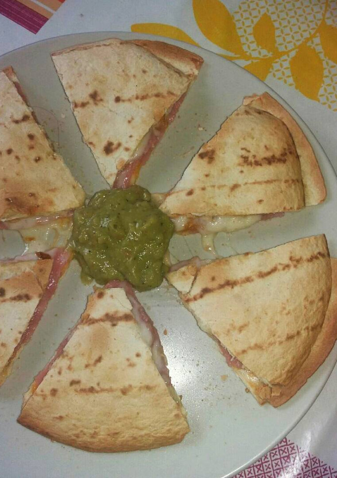 Una foto de Sincronizadas de jamón y queso