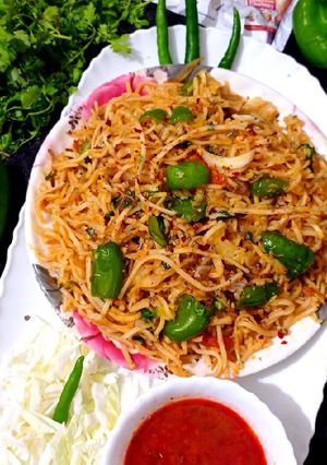 वेज स्पघेटी (इटालियन डिश) रेसिपी मुख्य फोटो