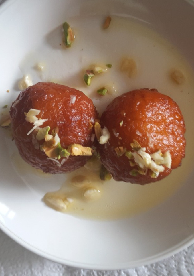 Una foto de Gulab Jamun (postre popular de la India)