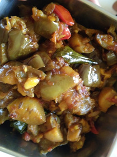 கத்திரிக்காய், பூண்டு வறுவல் செய்முறை முக்கிய புகைப்படம்