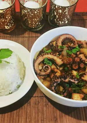 Una foto de Cazuela de pulpo y almejas