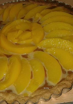 Una foto de Tarta de durazno con dulce de leche!!