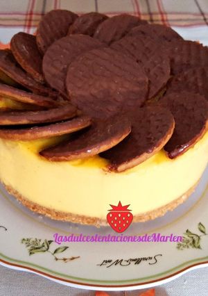 A picture of Custard and Chocolate Cookie Cake.