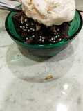 ચોકો બ્રાઉની વીથ આઈસ્ ક્રીમ (Choco Brownie With Ice- Cream Recipe In Gujarati)