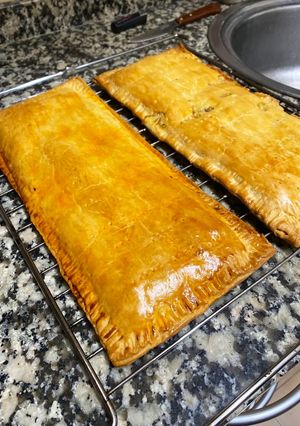 Una foto de Empanadas Gallegas de Falsa Boloñesa y Falsa Carbonara