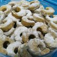 Kue Putri Salju Spesial Lumer Dimulut