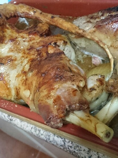Una foto de Cordero (lechazo) al horno