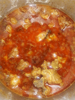 மட்டன் குழம்பு (Mutton kulambu recipe in tamil) செய்முறை முக்கிய புகைப்படம்