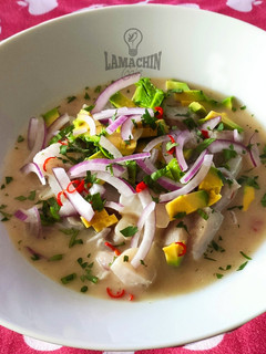 Una foto de Ceviche de corvina con leche de tigre