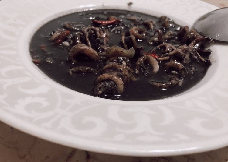 Langkah Mudah untuk Memasak Cumi Hitam Pedas yang Menggugah Selera